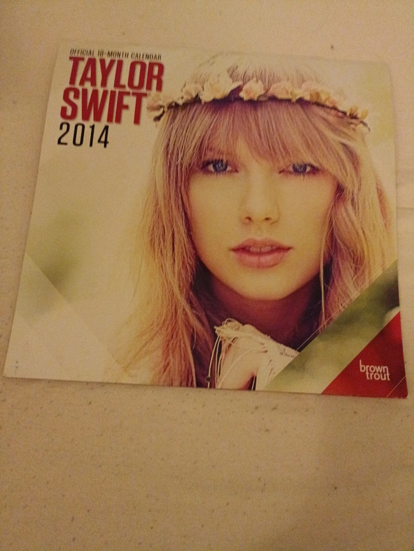 Taylor Swift Red Calendar Vinted