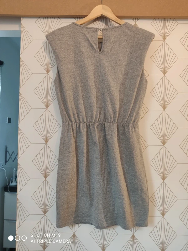 Robe d'été avec epaulettes - photo numéro 2