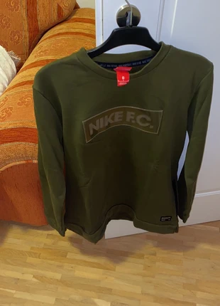 Nike FC sweater , marque: Nike, état: Très bon état, taille: M, 25,00 €, 26,95 € Protection acheteurs incluse