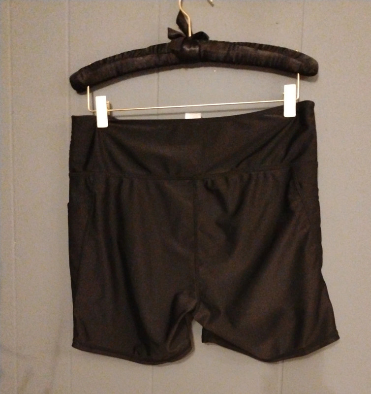 Women's athletic spandex shorts 3