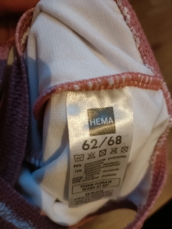 Hema badpak roze 62/68 3