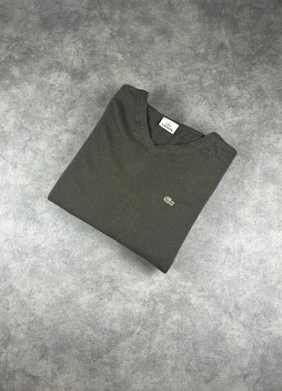 Pull en laine Lacoste à col V vintage kaki brodé L, merk: Lacoste, staat: Heel goed, maat: L, € 26,00, € 28,00 inclusief Kopersbescherming Pro