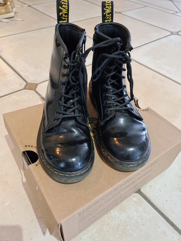 Doc martens hotsell taille 35