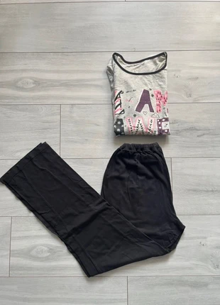 Ensemble de pyjama Bronzini M, marke: Bronzini, zustand: Sehr gut, größe: M, 8,00 €, 9,10 € inklusive Vinted-Käuferschutz