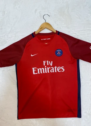Maillot psg rouge taille S, brand: Nike, condition: Good, size: S, €10.00, €11.20 includes Buyer Protection