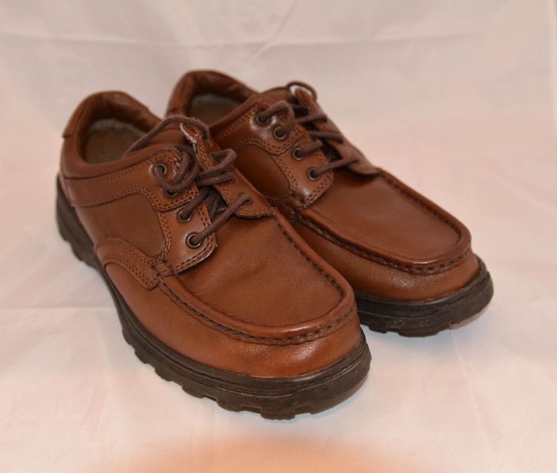 Clarks extra wide mens on sale shoes