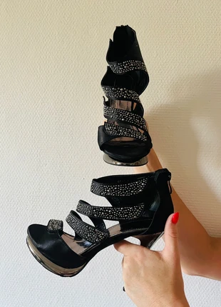 Sandales talon strass cuir L.Angel rhinestones heels 37 noir, marque: langel, état: Très bon état, taille: 37, 6,00 €, 7,00 € Protection acheteurs incluse