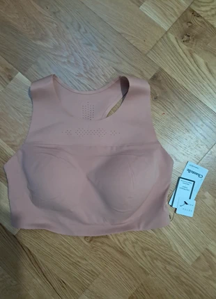 Brassière sport, marque: Chantelle, état: Neuf avec étiquette, taille: 95G, 25,00 €, 26,95 € Protection acheteurs incluse