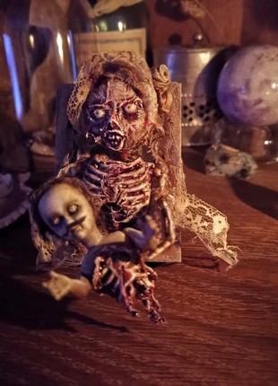 Creepy Gothic Horror Halloween, marke: Fait Main, zustand: Neu, größe: Einheitsgröße, 29,00 €, 31,15 € inklusive Vinted-Käuferschutz