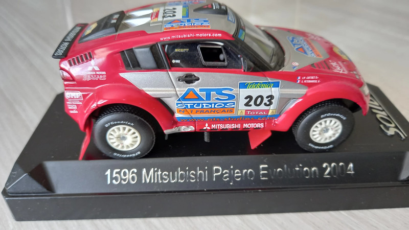 voiture miniature 1/43 Dakar
