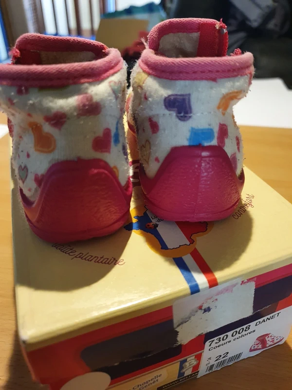 Chaussons Bellamy pointure 22 - photo numéro 2
