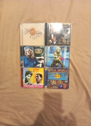 Lot de 6 cd international, zustand: Sehr gut, 12,00 €, 13,30 € inklusive Vinted-Käuferschutz