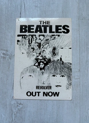 Carte postale The Beatles Out Now, état: Très bon état, 1,00 €, 1,75 € Protection acheteurs incluse