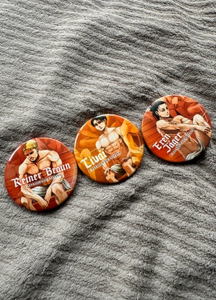 Pin’s Attaque des titans du tome 33 edition limite, brand: Pika Édition, condition: New without tags, €10.00, €11.20 includes Buyer Protection