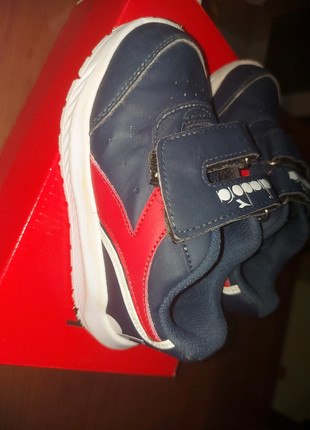 Scarpe da tennis diadora 27, marque: Diadora, état: Très bon état, taille: 27, 7,00 €, 8,05 € Protection acheteurs incluse