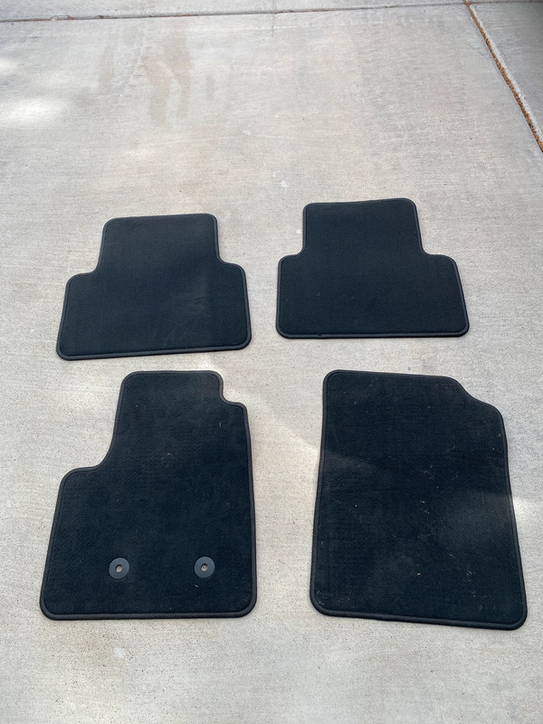 Jeep JLU Floor Mats 1