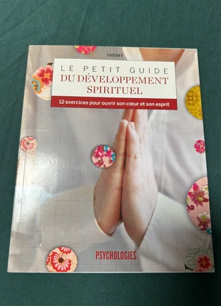 Le petit guide du développement spirituel, staat: Heel goed, € 5,00, € 5,95 inclusief Kopersbescherming