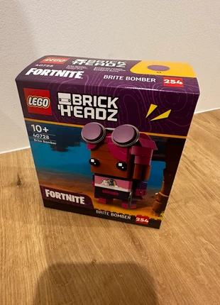Lego Brick Headz 40728 - Terreur fluo (fortnite) neuf, brand: LEGO, condition: New with tags, size: One size, €15.00, €16.45 includes Buyer Protection