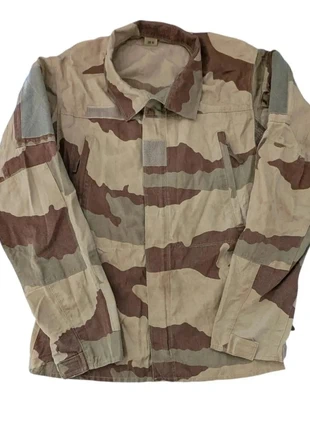 Veste militaire de combat camouflage real three, marca: Vintage Dressing, estado: Muito bom, tamanho: M, €13.90, €15.30 inclui Proteção do Comprador