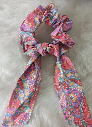Scrunchie upcyclé long, marque: upcycle, état: Neuf sans étiquette, 10,00 €, 11,20 € Protection acheteurs incluse