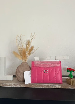 Porte carte Coach rose fuchsia en cuir matelassé neuf avec étiquette, brand: Coach, condition: New with tags, €60.00, €63.70 includes Buyer Protection