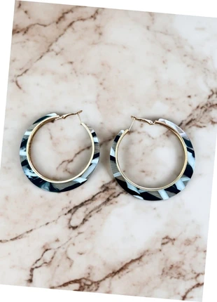 Boucles d’oreilles créoles dorées et noir et blanc marbré et transparent, marca: Vintage Boutique, estado: Muito bom, €4.50, €5.43 inclui Proteção do Comprador