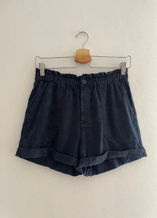 Pantalón corto H&M., brand: H&M, condizioni: Ottime, taglia: XS / IT 38 / EU 34, €6.00, €7.00 include la Protezione acquisti