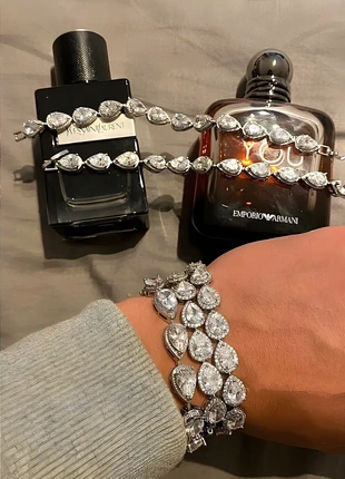 Bracelet Style Givenchy Crystal Flex Peardrop Droplet, marke: CHROME, zustand: Neu, mit Etikett, 14,99 €, 16,44 € inklusive Vinted-Käuferschutz