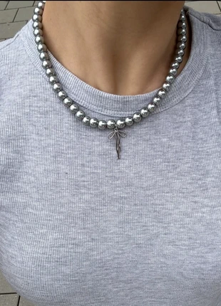 Bow pearl necklace silver, marque: Vintage Dressing, état: Neuf avec étiquette, 11,00 €, 12,25 € Protection acheteurs incluse