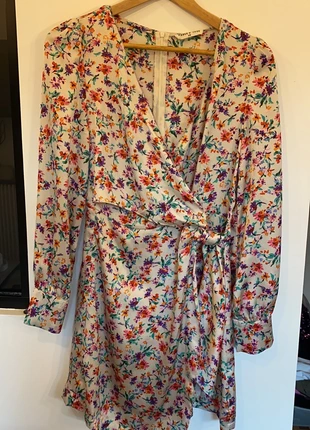 Robe cache cœur effet soie, merk: Peace n' Love, staat: Heel goed, maat: M / 38 / 10, € 7,00, € 8,05 inclusief Kopersbescherming