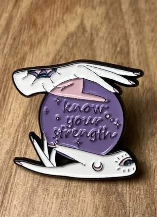 Pin’s voyance, estado: Muy bueno, 3,70 €, 4,59 € Protección al comprador Pro incluida