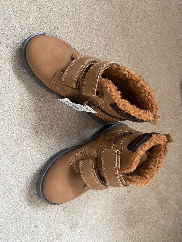 Nauji rudi rudens-ziemos batai berniukui