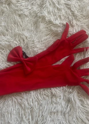 Gants et noeud, merk: friperie, staat: Nieuw zonder prijskaartje, maat: Universele maat, € 2,00, € 2,80 inclusief Kopersbescherming