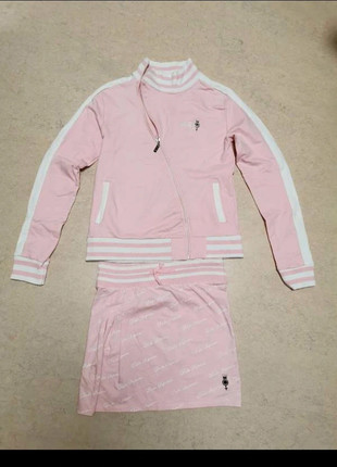 Dada Supreme Sportset Weste und Rock, marque: Dada Supreme, état: Neuf avec étiquette, taille: L / 40 / 12, 45,00 €, 47,95 € Protection acheteurs incluse