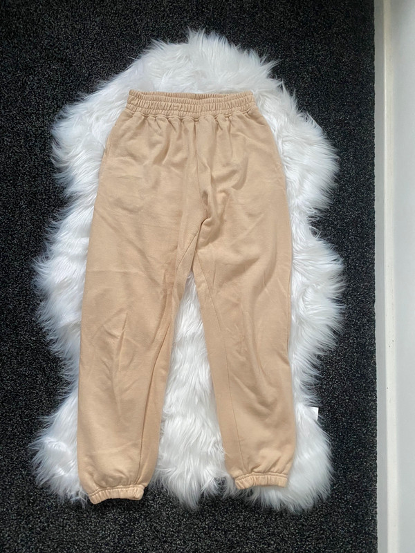 Fluffy joggers cheap missguided