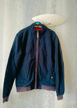 Tommy Hilfiger - Veste bleue multisaisons, marque: Tommy Hilfiger, état: Très bon état, taille: M, 15,00 €, 16,45 € Protection acheteurs incluse