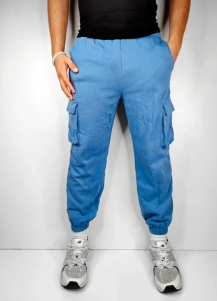 Jogging cargo bleu clair Bizzbee T.XS, marque: Bizzbee, état: Très bon état, taille: XS, 10,00 €, 11,20 € Protection acheteurs (Pro) incluse