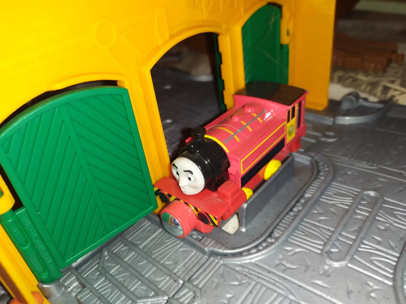 Pista giocattolo Trenino Thomas con luci e suoni Fisher Price giocattolo Vinted