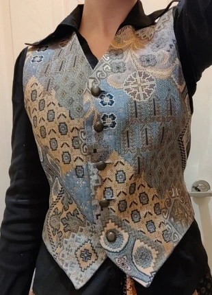 Vintage blue & cream tapestry waistcoat, brand: NO LABEL, condition: Very good, size: S / UK 8-10, £11.00, £12.25 includes Buyer Protection