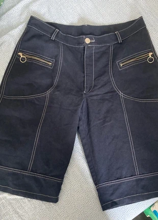 Shorts Bleu marine , marque: Re-Worked, état: Très bon état, taille: M / 38 / 10, 10,00 €, 11,20 € Protection acheteurs incluse