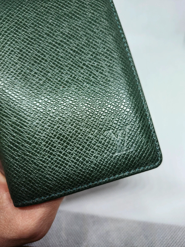 Louis Vuitton Taiga Dark Green Pocket Organizer 2