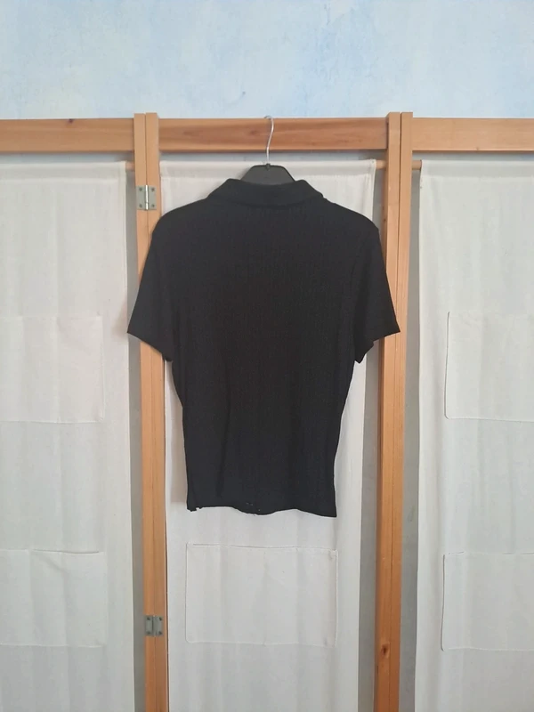 T-shirt noir - photo numéro 2