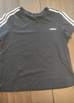 Tee-shirt Adidas classique femme noir taille 2XL, marca: adidas, estado: Muito bom, tamanho: XXL / 44 / 16, €10.00, €11.20 inclui Proteção do Comprador