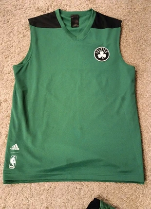 NBA Boston Celtics, marque: adidas, état: Très bon état, taille: M, 10,00 €, 11,20 € Protection acheteurs incluse