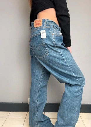 K13 Jean Levi’s Femme 550 Relaxed boot cut oversized, brand: Levi's, condition: Very good, size: S / 36 / 8, €29.99, €32.19 includes Buyer Protection Pro