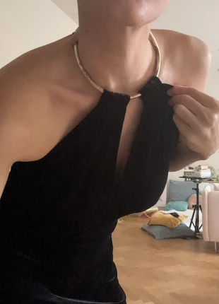 Vintage 90s black velvet maxi dress with silver colar, brand: Vintage Dressing, condizioni: Ottime, taglia: Taglia unica, €129.00, €136.15 include la Protezione acquisti