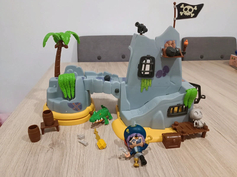 Isla pirata de Pinypon en muy buen estado