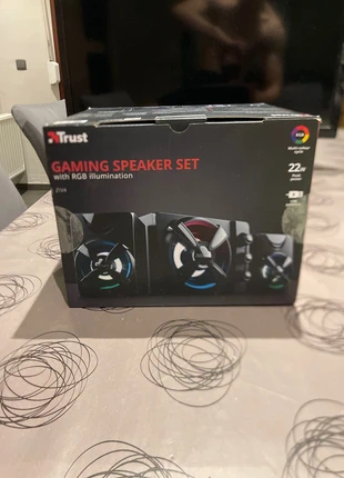 Trust speakers & subwoofer, merk: Trust, staat: Heel goed, € 8,00, € 9,10 inclusief Kopersbescherming