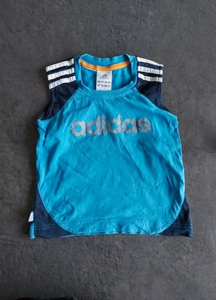 Marcelle adidas, brand: adidas, condizioni: Buone, taglia: 4 anni / 104 cm, €2.00, €2.80 include la Protezione acquisti