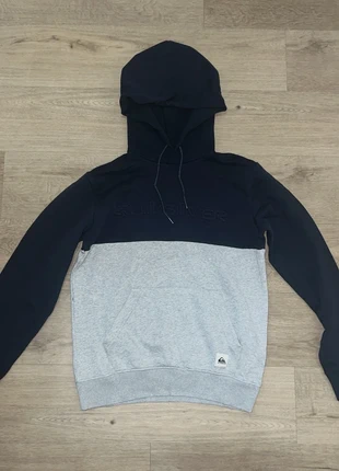 Pull à capuche QuickSilver, marque: Quiksilver, état: Très bon état, taille: M, 7,00 €, 8,05 € Protection acheteurs incluse